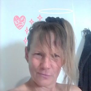 Meet your Posher, Marissa